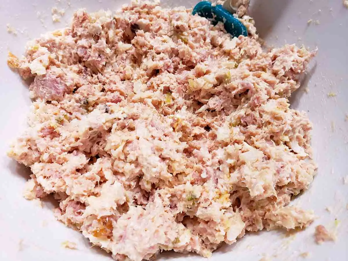 Mayo mixed into the ham mixture.
