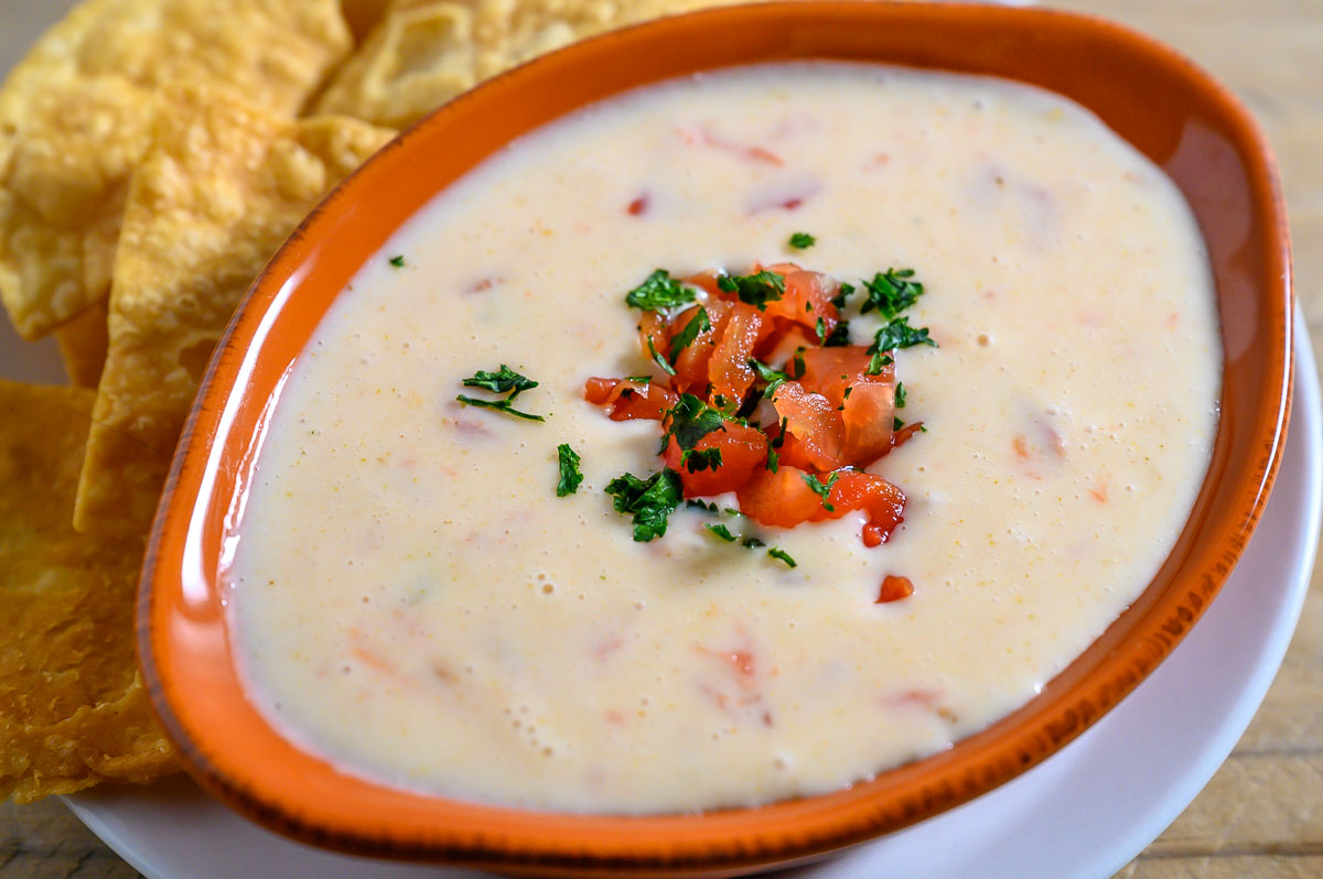 Easy White Queso Dip in a dish.