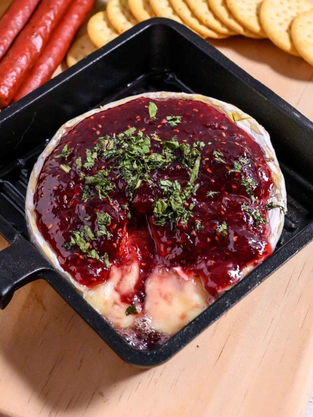 4 Ingredient Brie and Jam