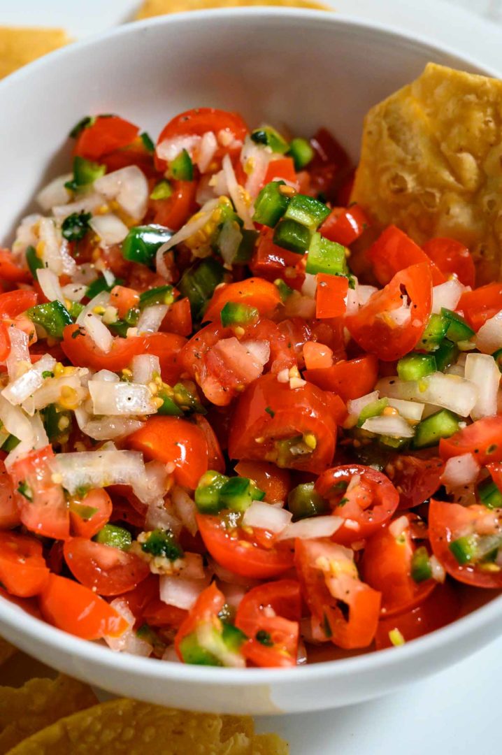 Easy Cherry Tomato Salsa - Zona's Lazy Recipes