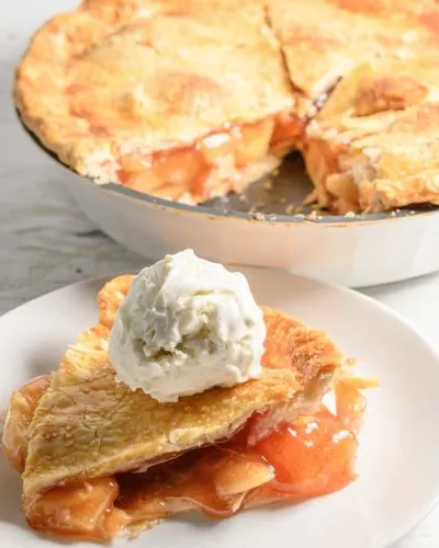 7 Ingredient Cinnamon Apple Pie